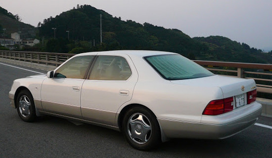 トヨタセルシオ